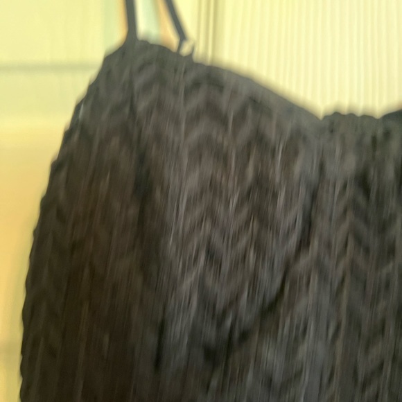 Dress - Picture 5 of 10